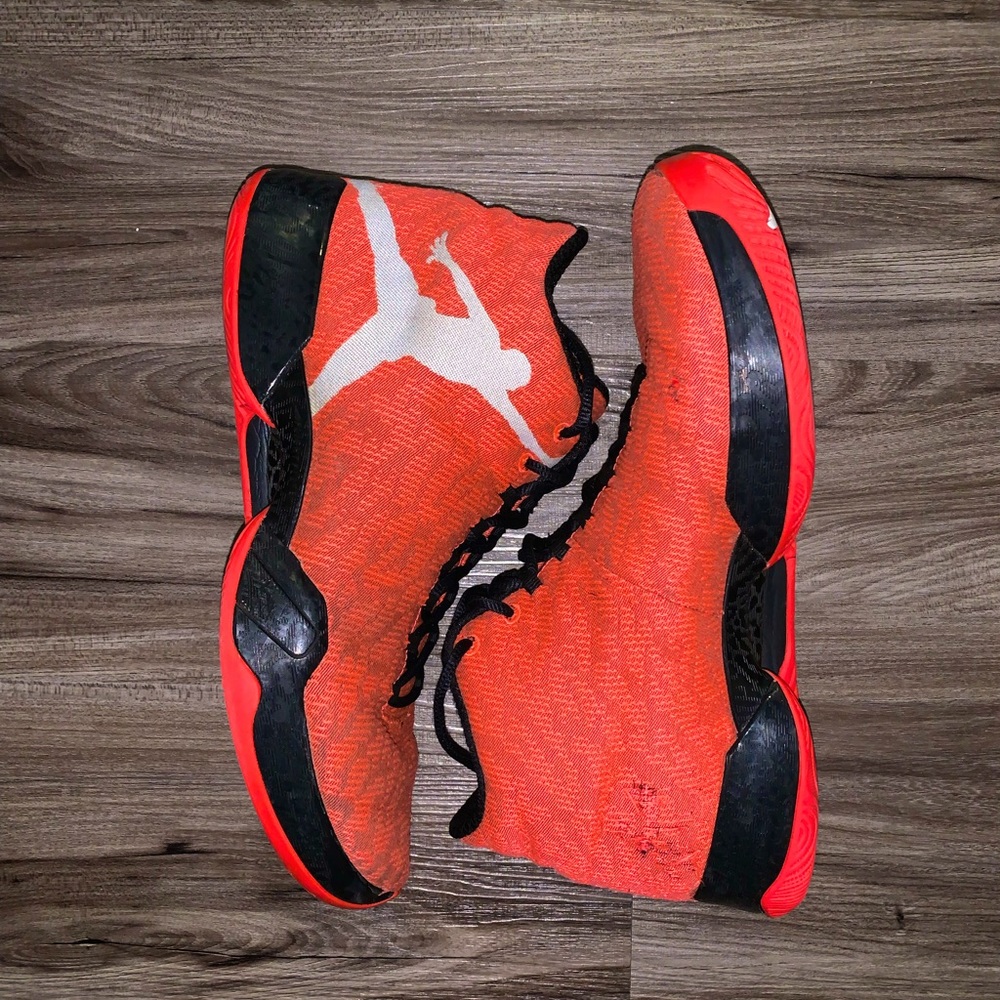 Men’s Red Air Jordan XX9 (29) (size 10) Performance Basketball Shoes